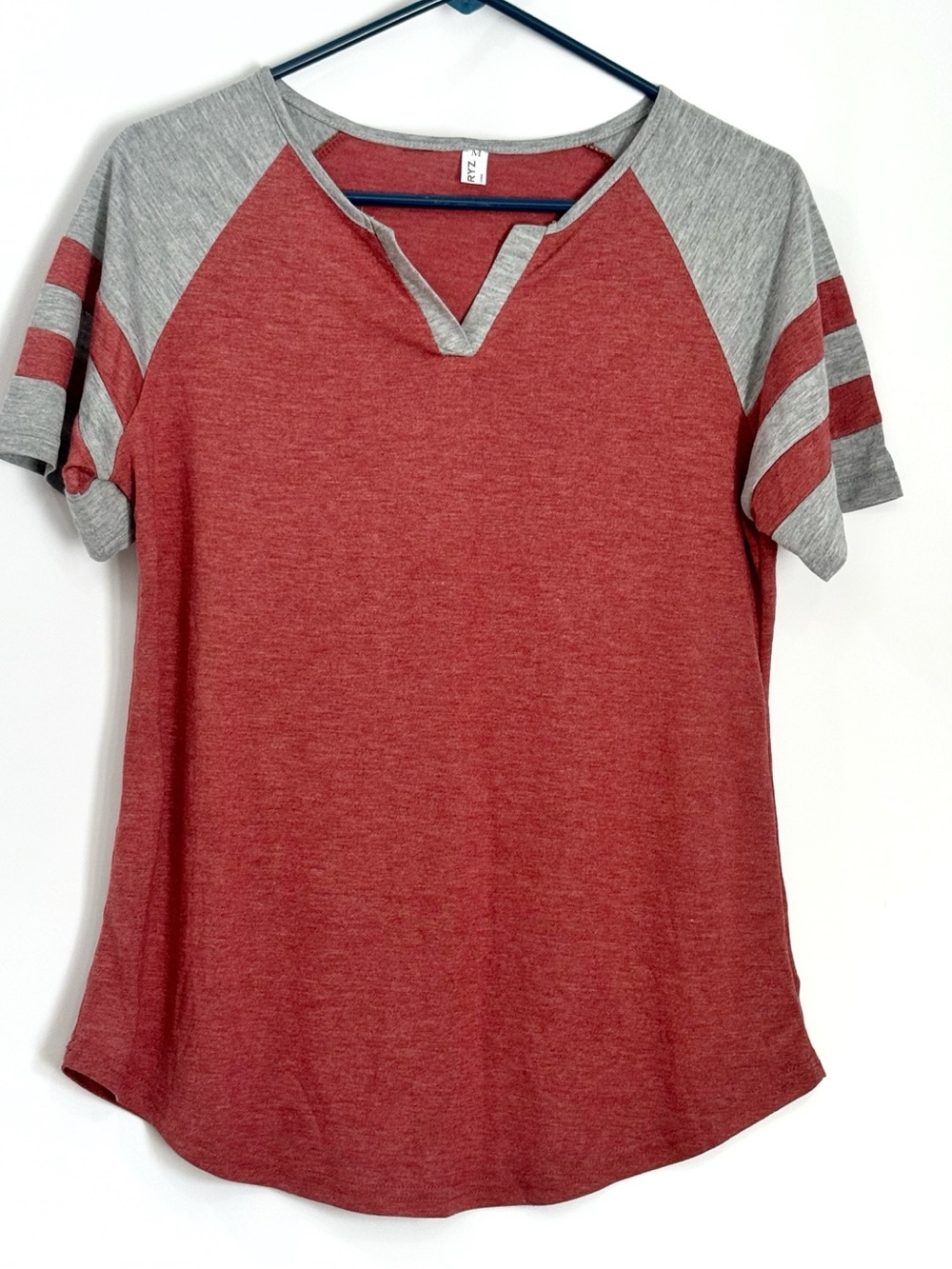 V-neck Summer Tshirt Womens Short Sleeve Top Loose Fit Baseball Style Medium